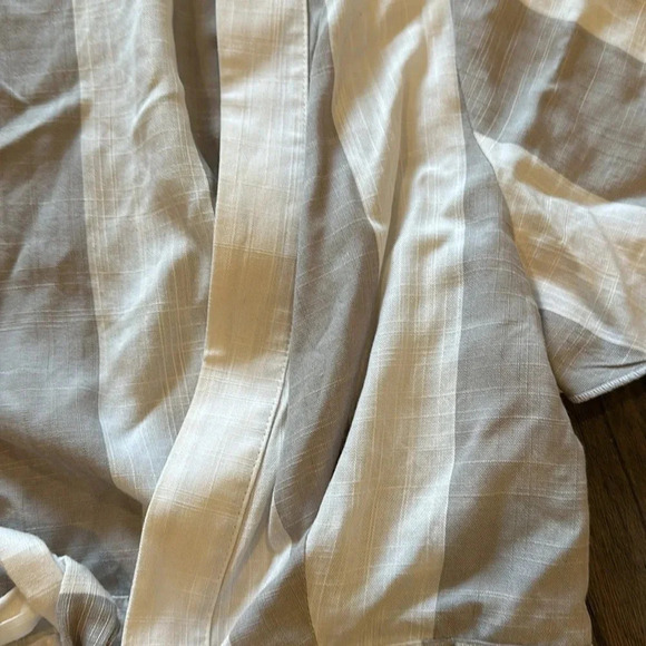 Show me Your MuMu Tie Front Open Gray and White Striped Top Size Medium - Picture 6 of 7